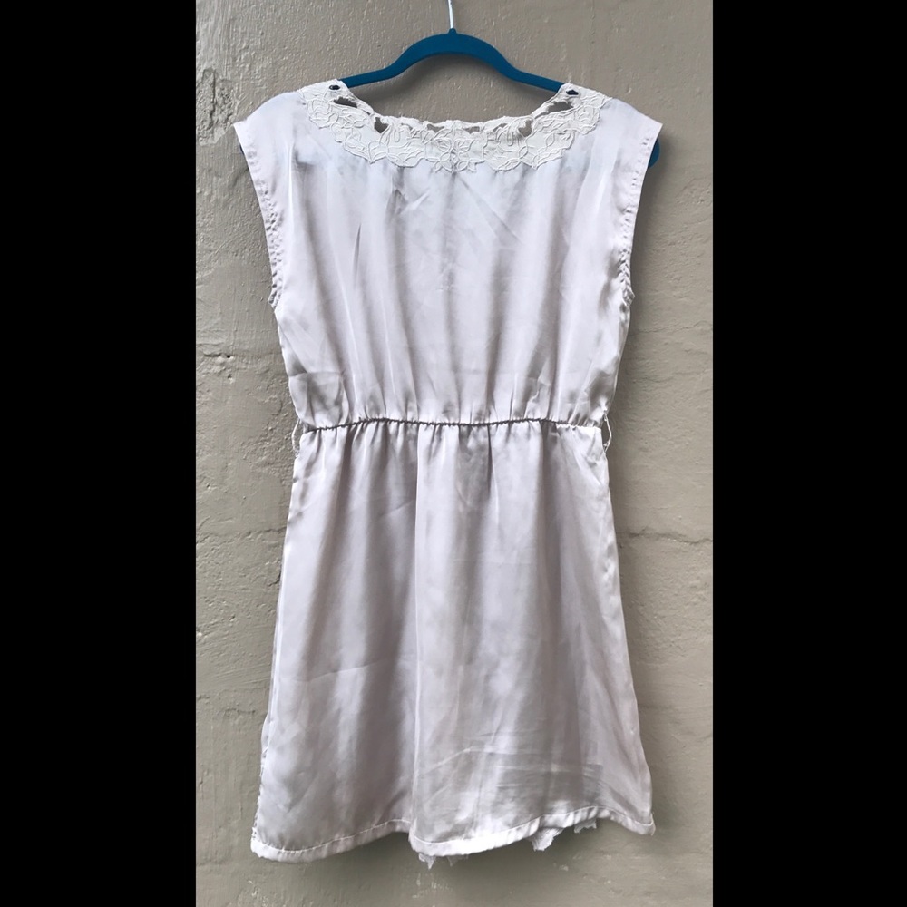 Champagne satin Forever21 dress - Picture 2 of 6